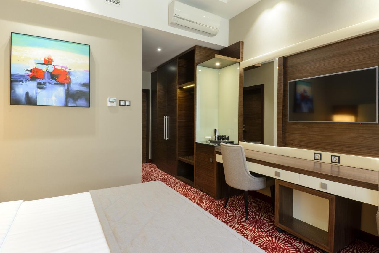 Hotel Senator Караганда Экстерьер фото