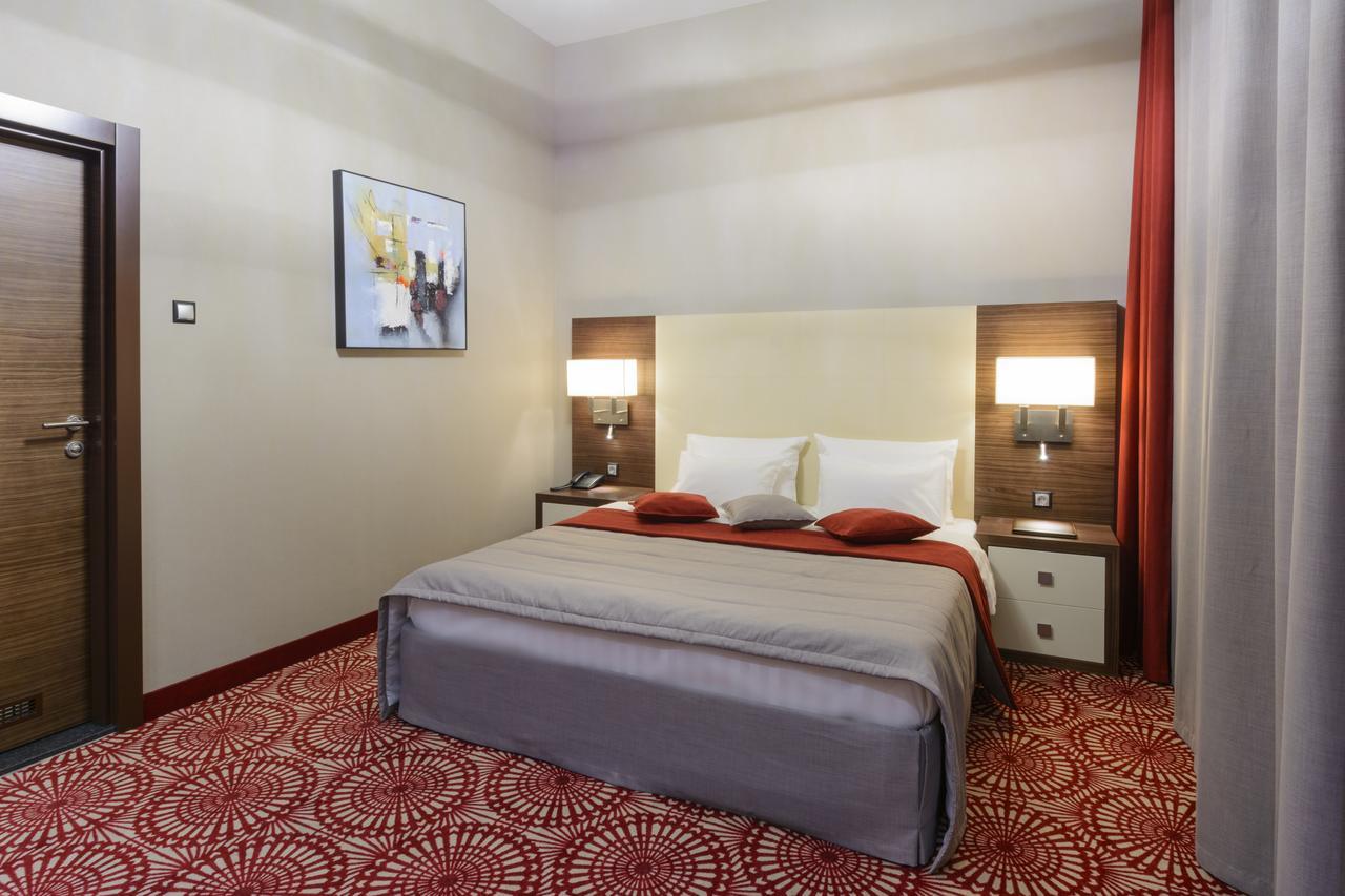 Hotel Senator Караганда Экстерьер фото