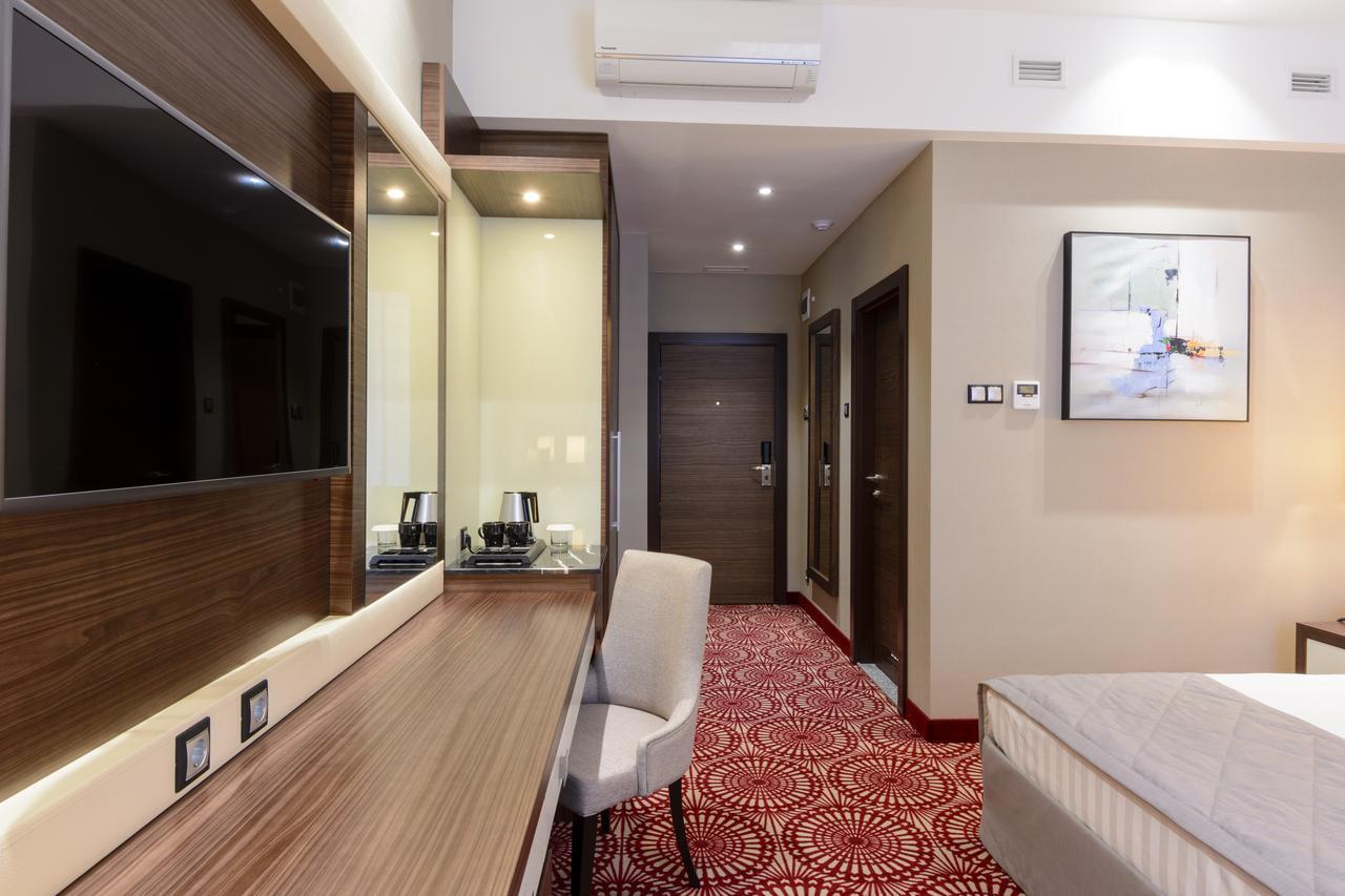 Hotel Senator Караганда Экстерьер фото